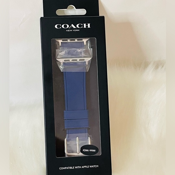 NWT Coach Apple Watch Strap Navy Blue 42mm/ 44mm - Picture 3 of 7